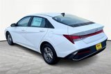 New 2025 Hyundai Elantra SE image 3