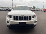 Used 2016 Jeep Grand Cherokee Laredo w/ Quick Order Package 23E image 2