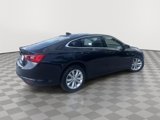 Used 2023 Chevrolet Malibu LT image 2