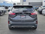 Used 2022 Ford Edge Titanium image 5