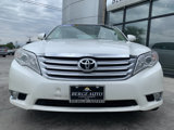 Used 2011 Toyota Avalon Limited image 2