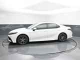 Used 2021 Toyota Camry SE image 2