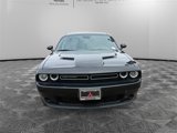 Used 2019 Dodge Challenger SXT image 2