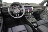 Used 2025 Porsche Macan image 4