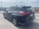 Used 2020 Toyota Highlander XLE image 4