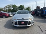 Used 2013 Ford Focus SE w/ SE Winter Pkg image 2