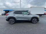 New 2025 Chevrolet TrailBlazer LT w/ Convenience Package image 2