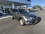 Used 2019 Nissan Rogue SV image 3
