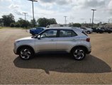 Used 2022 Hyundai Venue SEL image 3