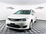 Used 2017 Chrysler Pacifica Touring-L Plus w/ Tire & Wheel Group image 4
