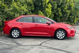 Used 2021 Toyota Corolla LE image 3