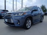 Used 2017 Toyota Highlander Limited image 3