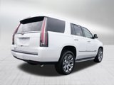 Used 2016 Cadillac Escalade Luxury image 3