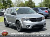 Used 2019 Dodge Journey SE image 3