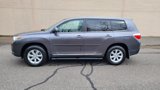 Used 2012 Toyota Highlander 4WD image 2