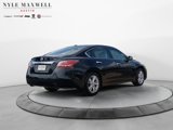 Used 2015 Nissan Altima 2.5 SV w/ Convenience Package image 5