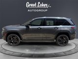 Used 2023 Jeep Grand Cherokee Altitude image 2