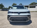New 2025 Volkswagen Taos SE image 3