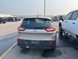 Used 2017 Jeep Cherokee Sport image 6
