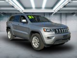 Used 2021 Jeep Grand Cherokee Laredo image 2