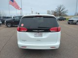 Used 2022 Chrysler Voyager LX image 5