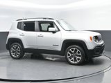 Used 2017 Jeep Renegade Latitude w/ Popular Equipment Group image 2