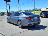 Used 2023 Nissan Altima 2.5 SV image 2