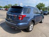 Used 2018 Ford Explorer XLT w/ Equipment Group 202A image 3