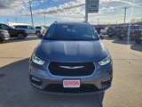 New 2022 Chrysler Pacifica Touring-L image 2