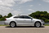 Used 2017 Volkswagen Passat 1.8T SE image 2