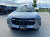 Used 2025 Chevrolet Trax RS w/ Sunroof Package image 3