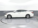 Used 2022 Nissan Altima 2.5 S image 2