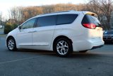 Used 2020 Chrysler Pacifica Limited image 4