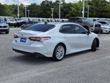 Used 2019 Toyota Camry XLE image 5