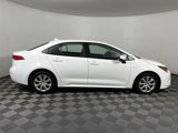 Used 2022 Toyota Corolla LE image 4
