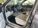 Used 2013 Toyota Highlander Limited image 4
