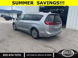 Used 2021 Chrysler Pacifica Touring-L image 3