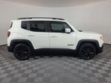 Used 2017 Jeep Renegade Altitude image 2