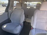 Used 2015 Toyota Sienna LE image 3