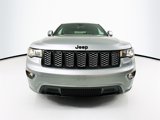Used 2020 Jeep Grand Cherokee Altitude image 2