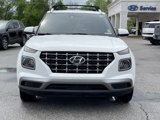 Used 2022 Hyundai Venue SEL image 2