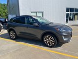 Used 2020 Ford Escape Titanium image 3