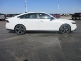Used 2023 Honda Accord Sport image 4