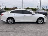 Used 2017 Chevrolet Malibu LT image 4