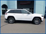New 2025 Jeep Grand Cherokee Limited image 2