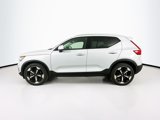 Used 2021 Volvo XC40 T5 Momentum w/ Premium Package image 5