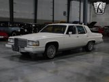 Used 1990 Cadillac Brougham image 2
