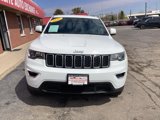 Used 2018 Jeep Grand Cherokee Laredo image 2
