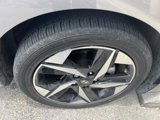Used 2022 Hyundai Elantra Limited w/ Preferred Accessory Package image 4
