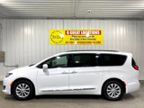 Used 2018 Chrysler Pacifica Touring-L image 2